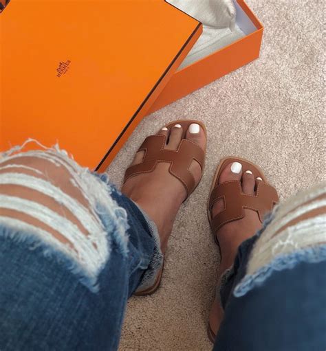 hermes sandals wide feet
